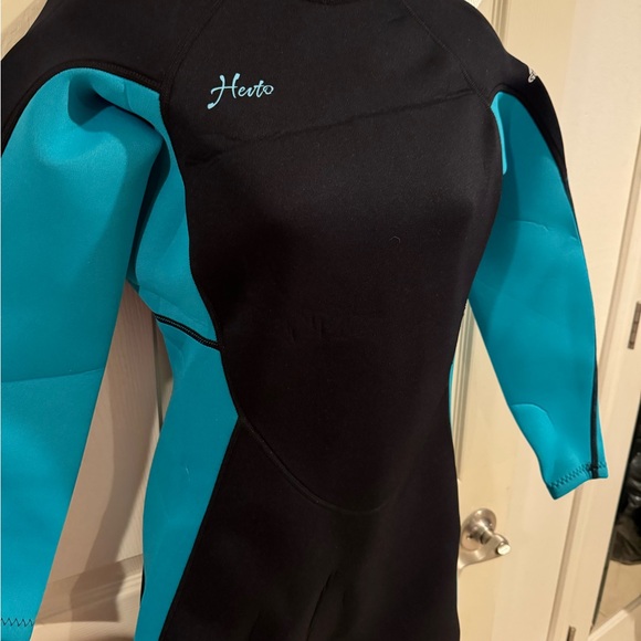 Hevto Women Wetsuit 3/2mm Neoprene Wet Suit Keep Warm in Cold Water - Picture 6 of 13